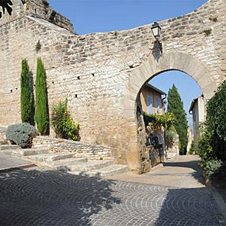 chateauneuf de gadagne